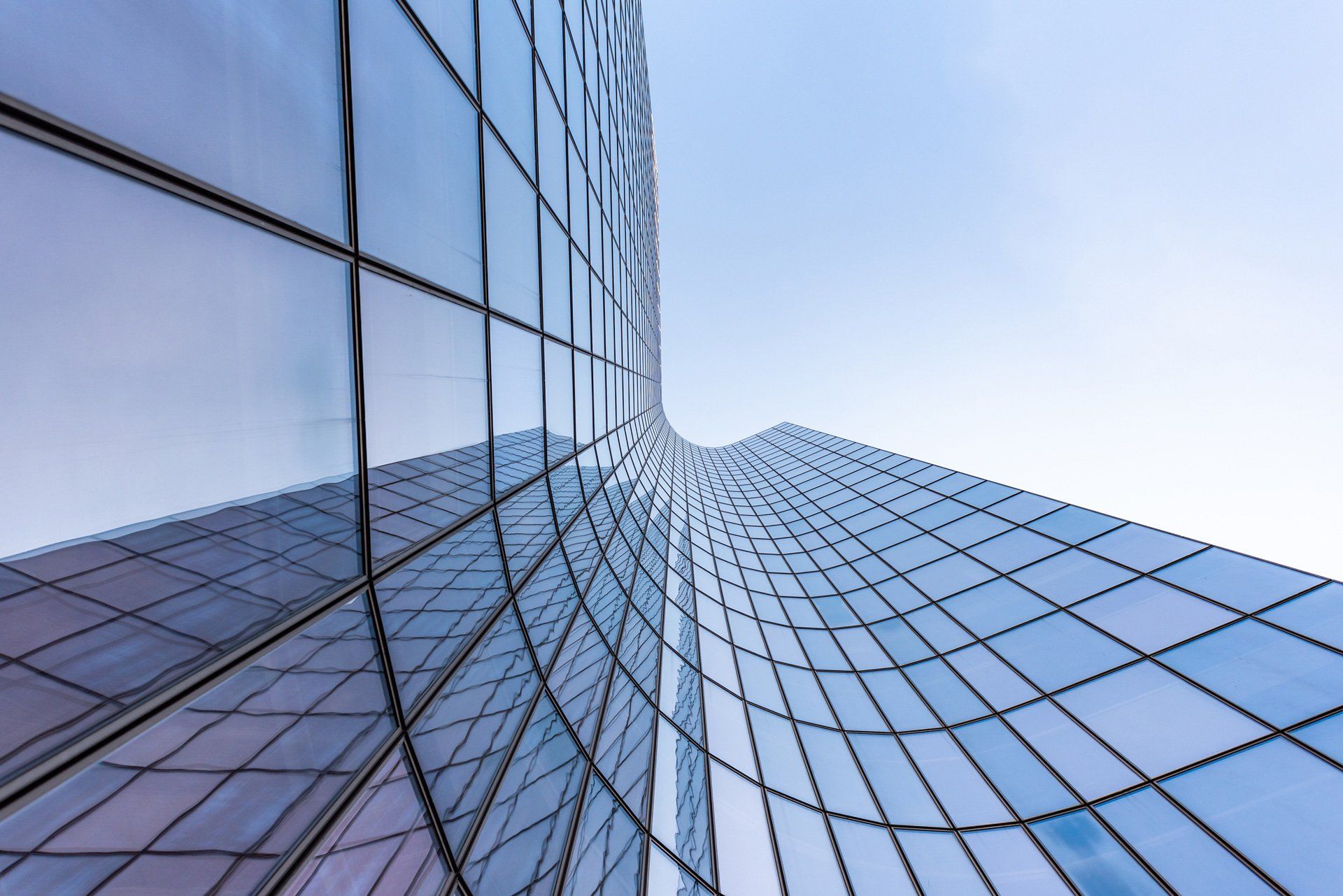 A bent and curved glass on building | Fyshwick, ACT | EW Glass A bent and curved glass on building | Fyshwick, ACT | EW Glass