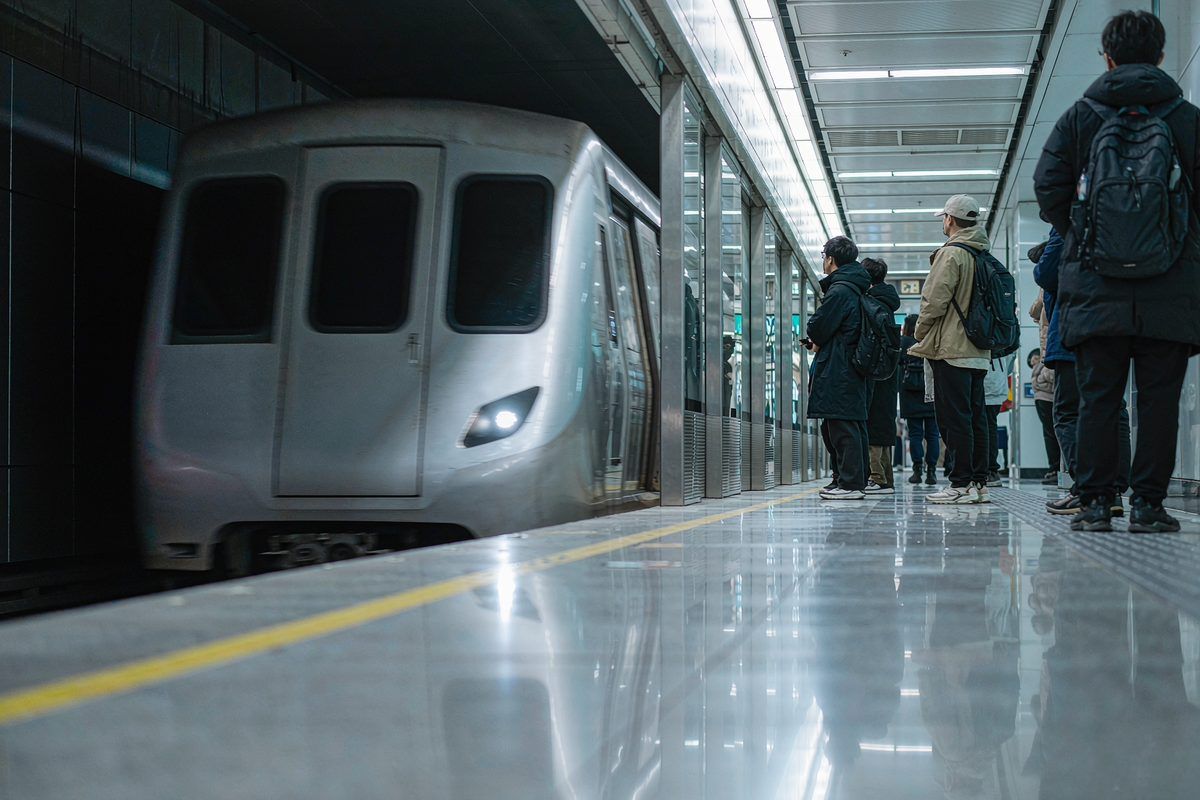 El transporte de Hong Kong es rápido, barato y parte del viaje. Cómo encajan el MTR, la tarjeta Octopus, los autobuses, el tr