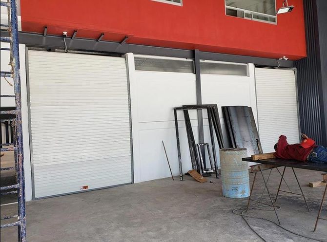 Reparación de cortinas metálicas