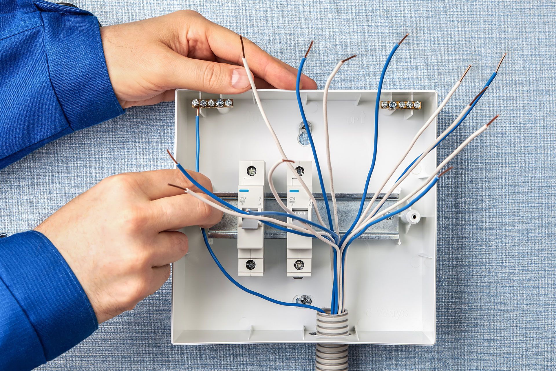 Electrician fixing circuit