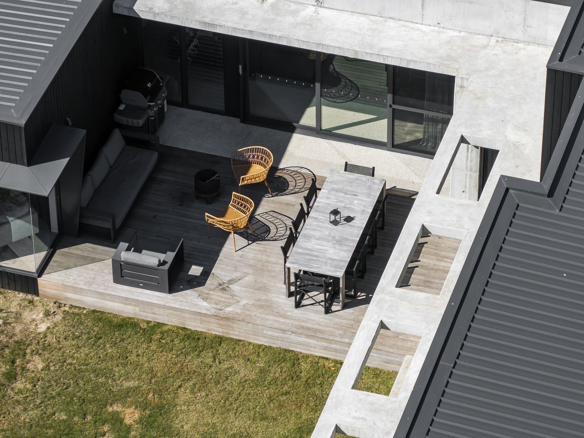 Modern House — Make The Mark Building Services in Mangerton, NSW