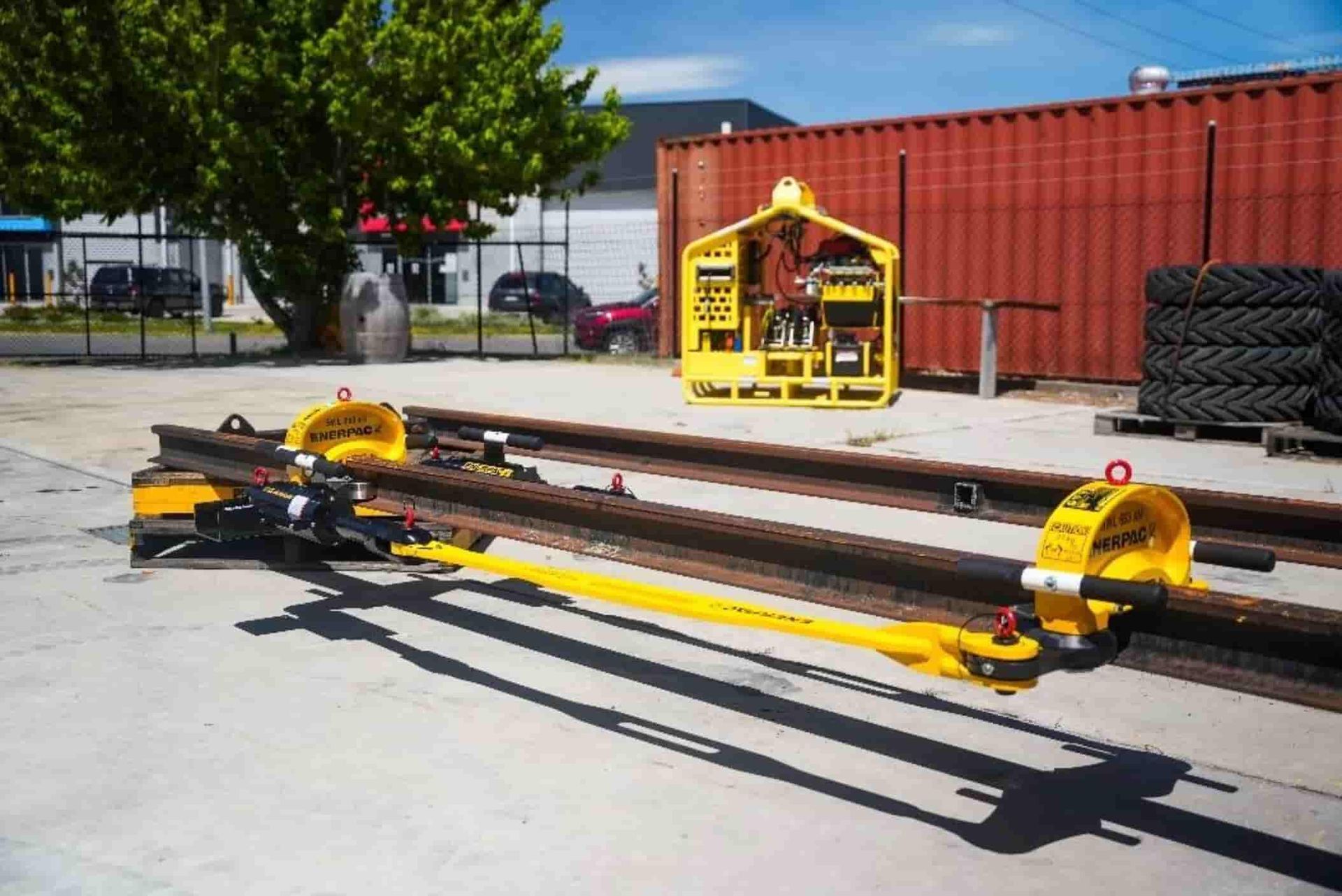 https://www.enerpac.com/en-au/products/hydraulic-rail-puller/RP70?srsltid=AfmBOor7WIgEVSt1i6nB8pMrPVpvS_5j56w-NwRp3uK7YORi0JTE5pYb Enerpac RP120BP & RP70A hydraulic rail puller for controlled rail removal and maintenance applications