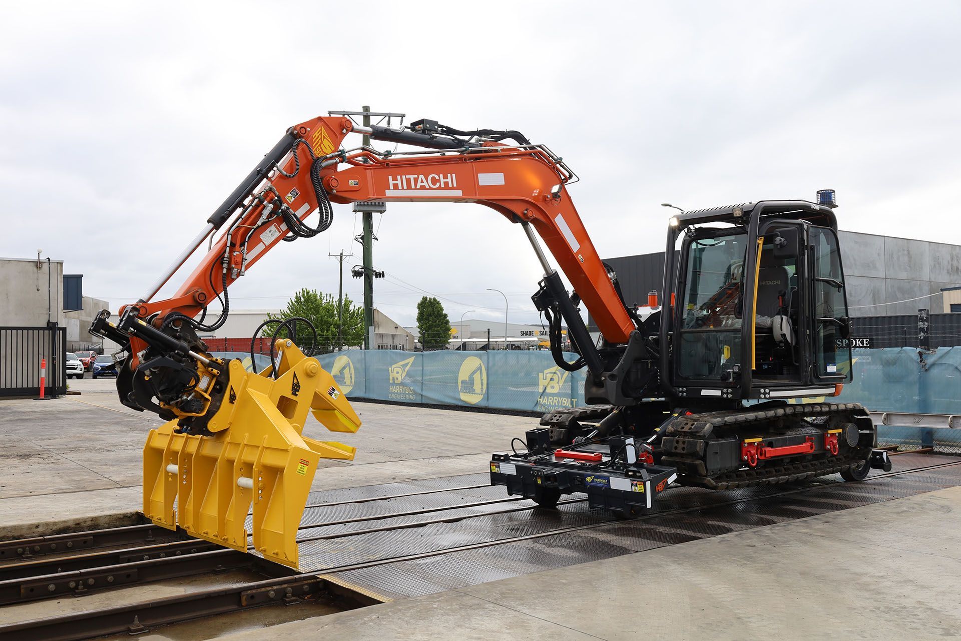 Harrybilt Engineering Narrow Gauge Platypus Concrete Sleeper Handler
