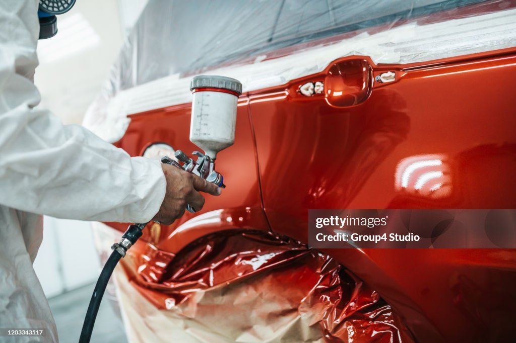 Restauro della carrozzeria di un'auto d'epoca