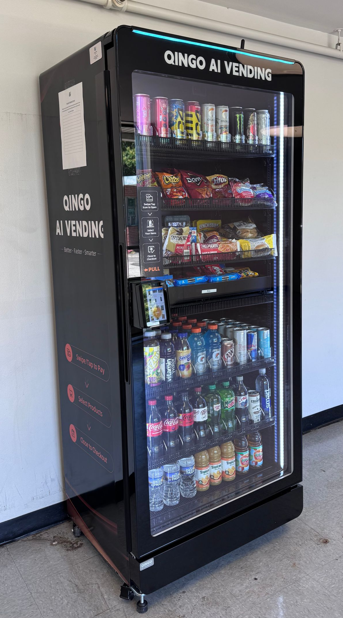 Traditional Vending Machines vs. Smart Coolers: Which Is Better For Your Office?