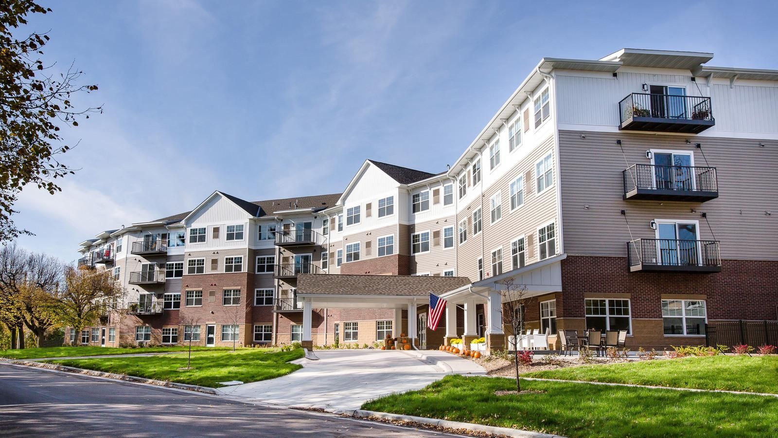 Senior living community with convenient onsite vending services