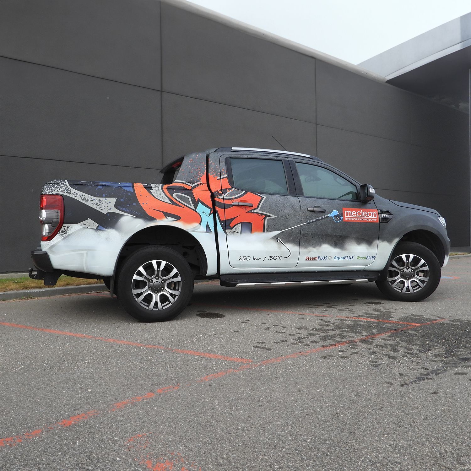 Vibe Creative reclamebureau Zeeuws-Vlaanderen case Meclean ontwerp autowrap bedrijfswagen