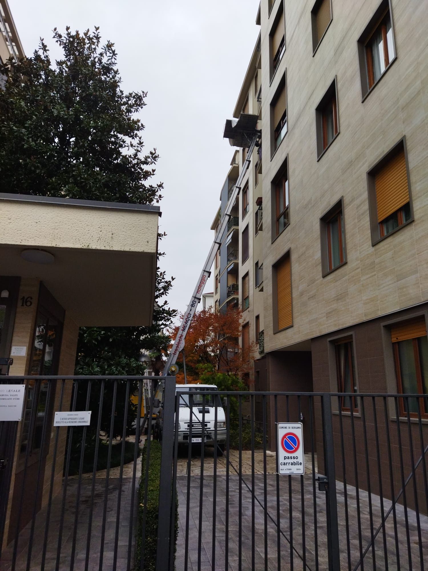Servizio di noleggio autoscale a Bergamo e provincia