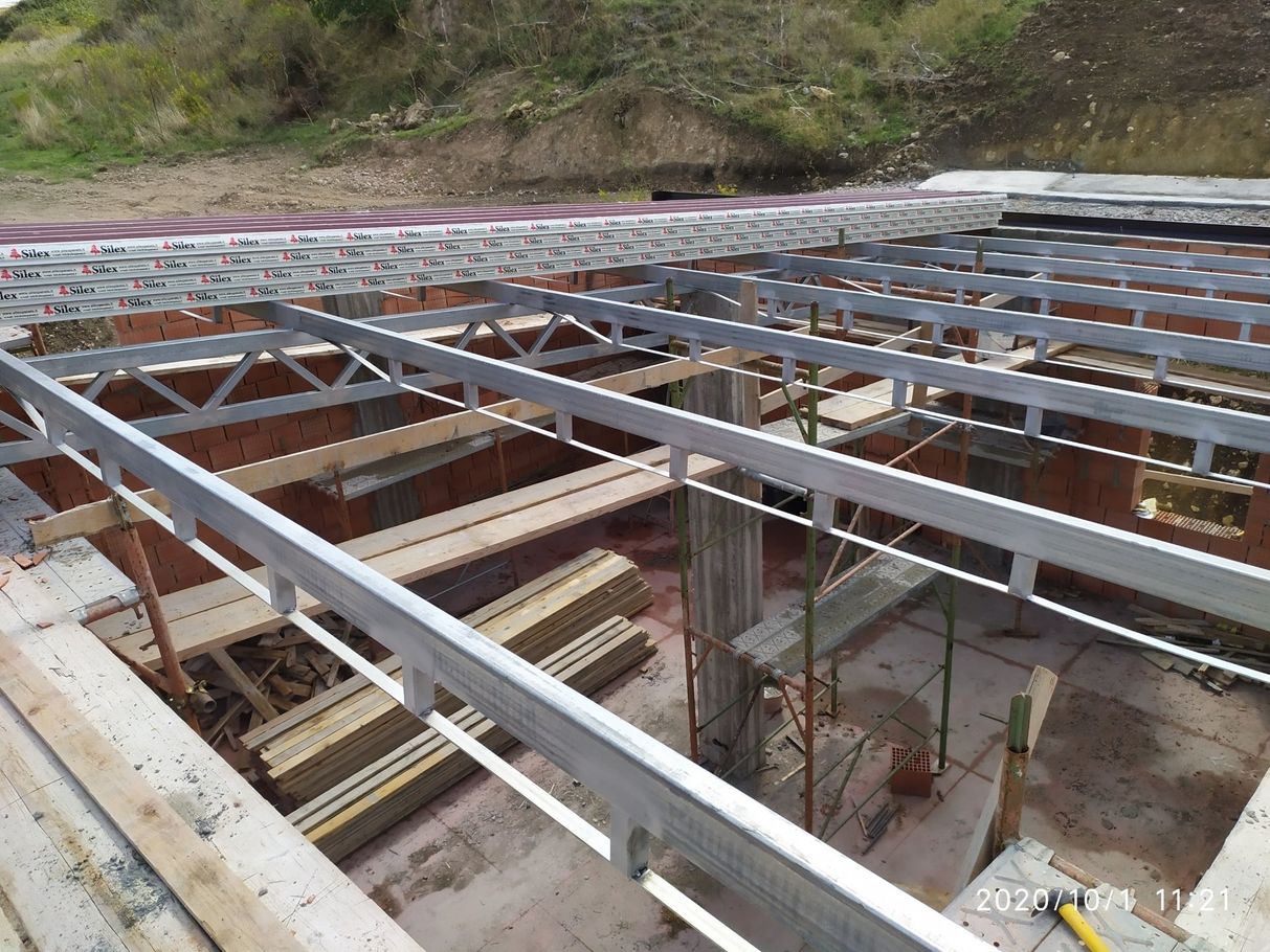 costruzione capannone