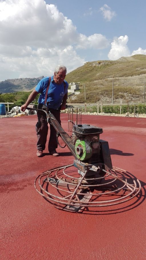 dettaglio trattamento pavimento industriale