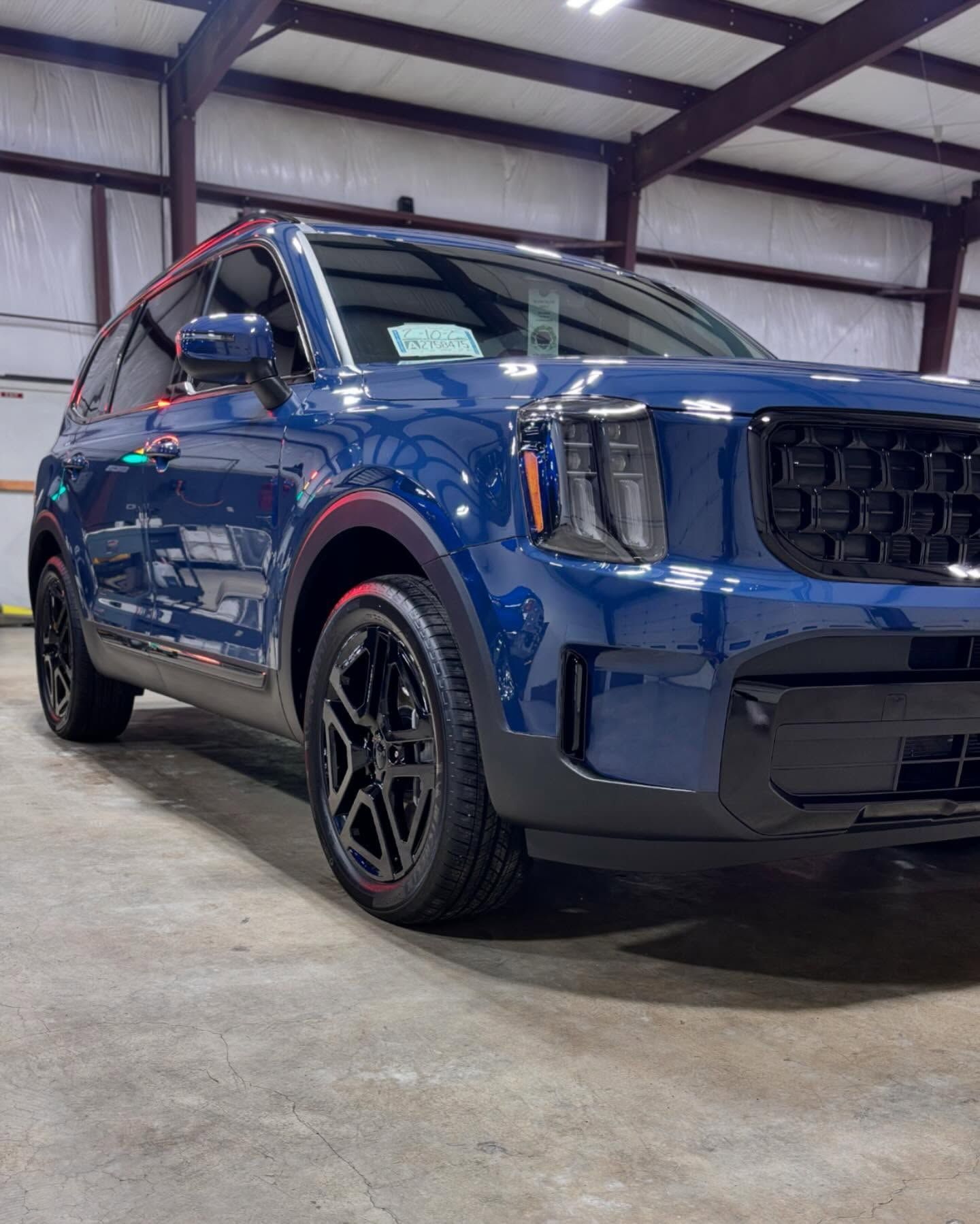 kia blue car