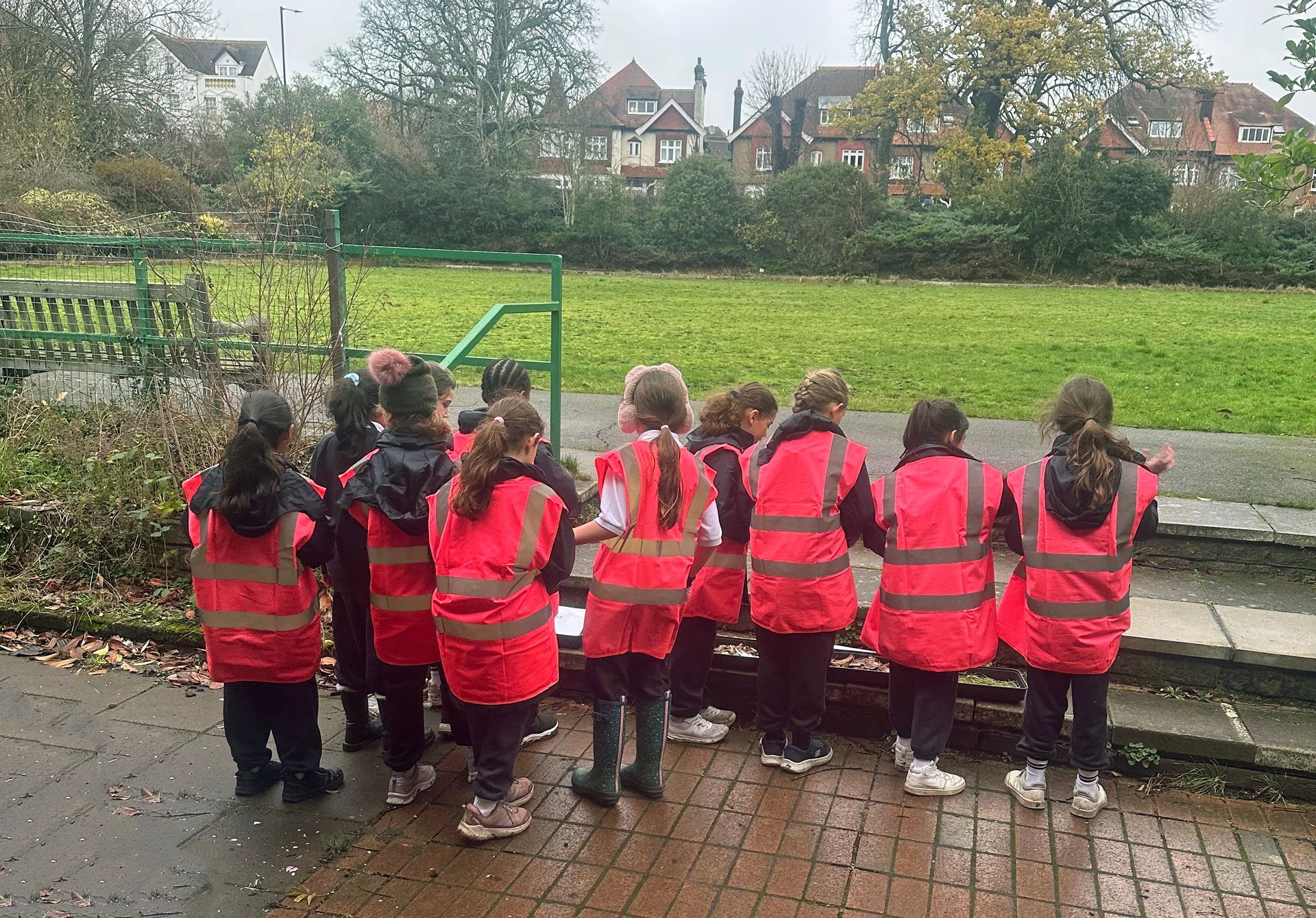Palmers  Green High School Students visit the park