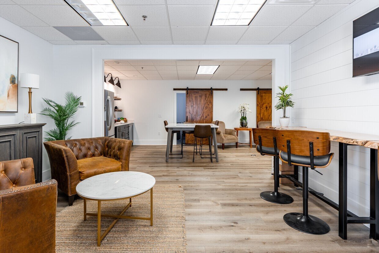Commercial Office Space Rentals - Alpharetta