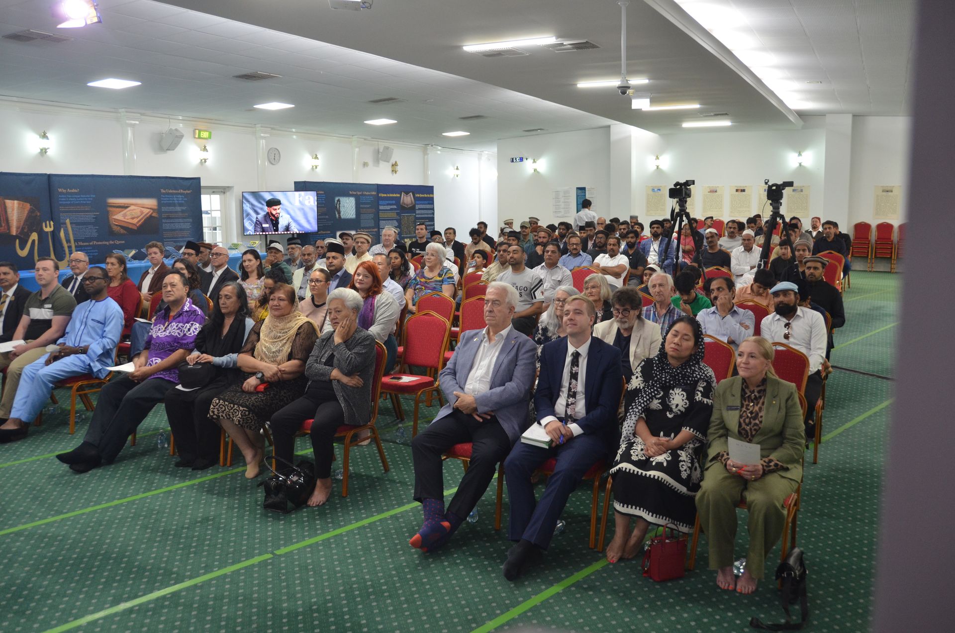 Mahmood Mosque I Largest Mosque in Adelaide I Ahmadiyya Muslim Community