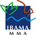Logotipo com quadrado azul, folhas verdes, linha marrom, linha ondulada azul e texto
