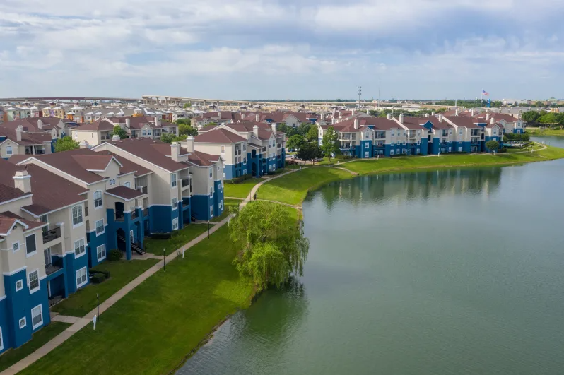Gallery Apartment Complexes in Lewisville, TX