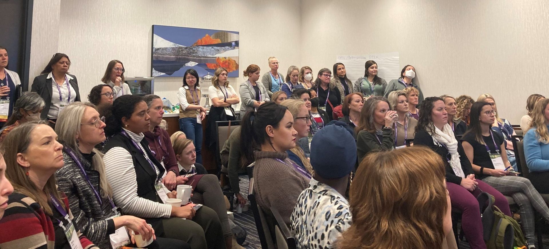 Women in a Congress session