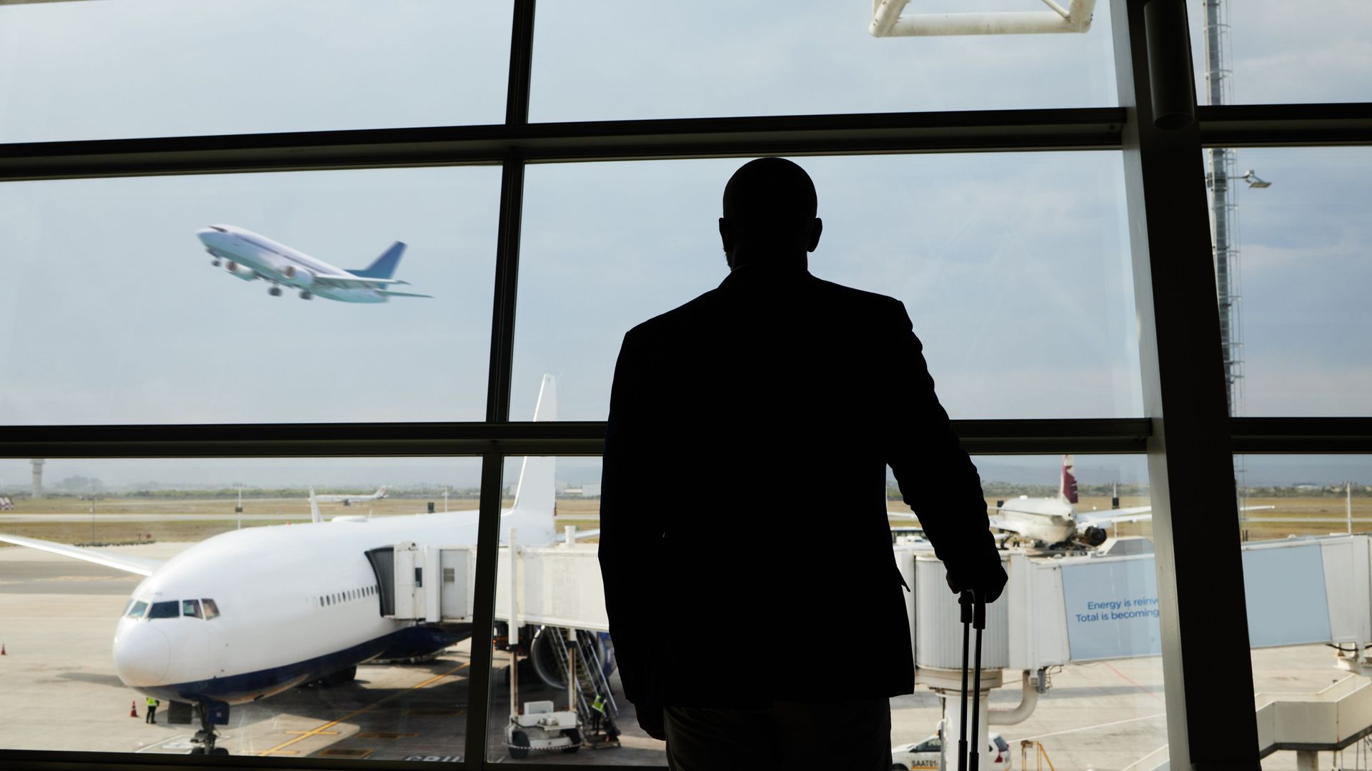 Are you specifying glass for an airport or other transport hub? Explore key use cases