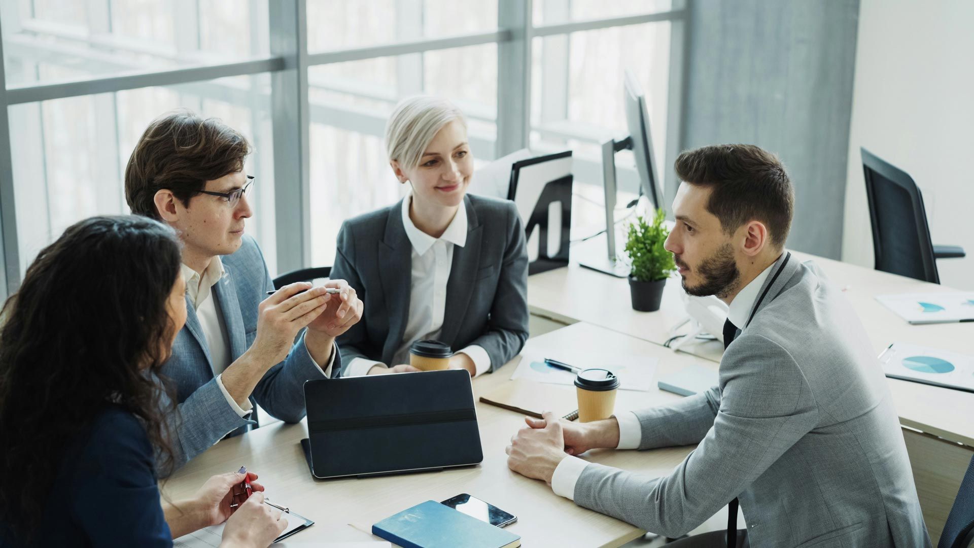 Executive job interview as candidate discusses leadership experience during a career transition