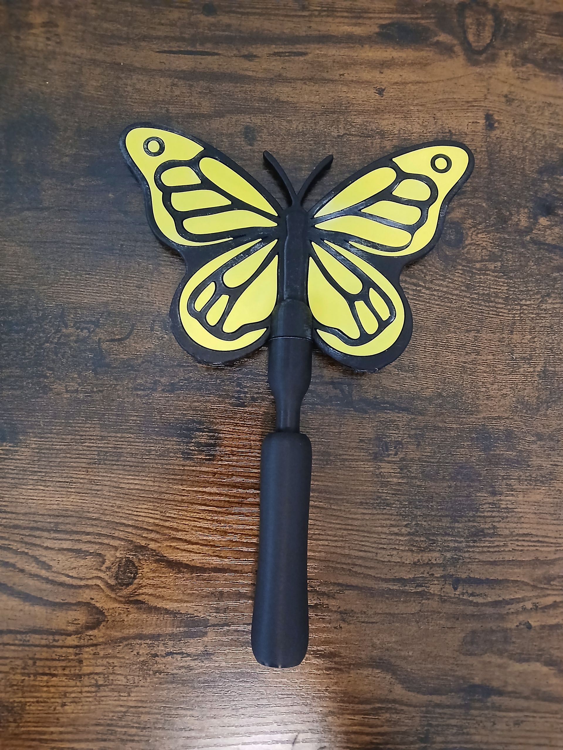 Butterfly pay-wand