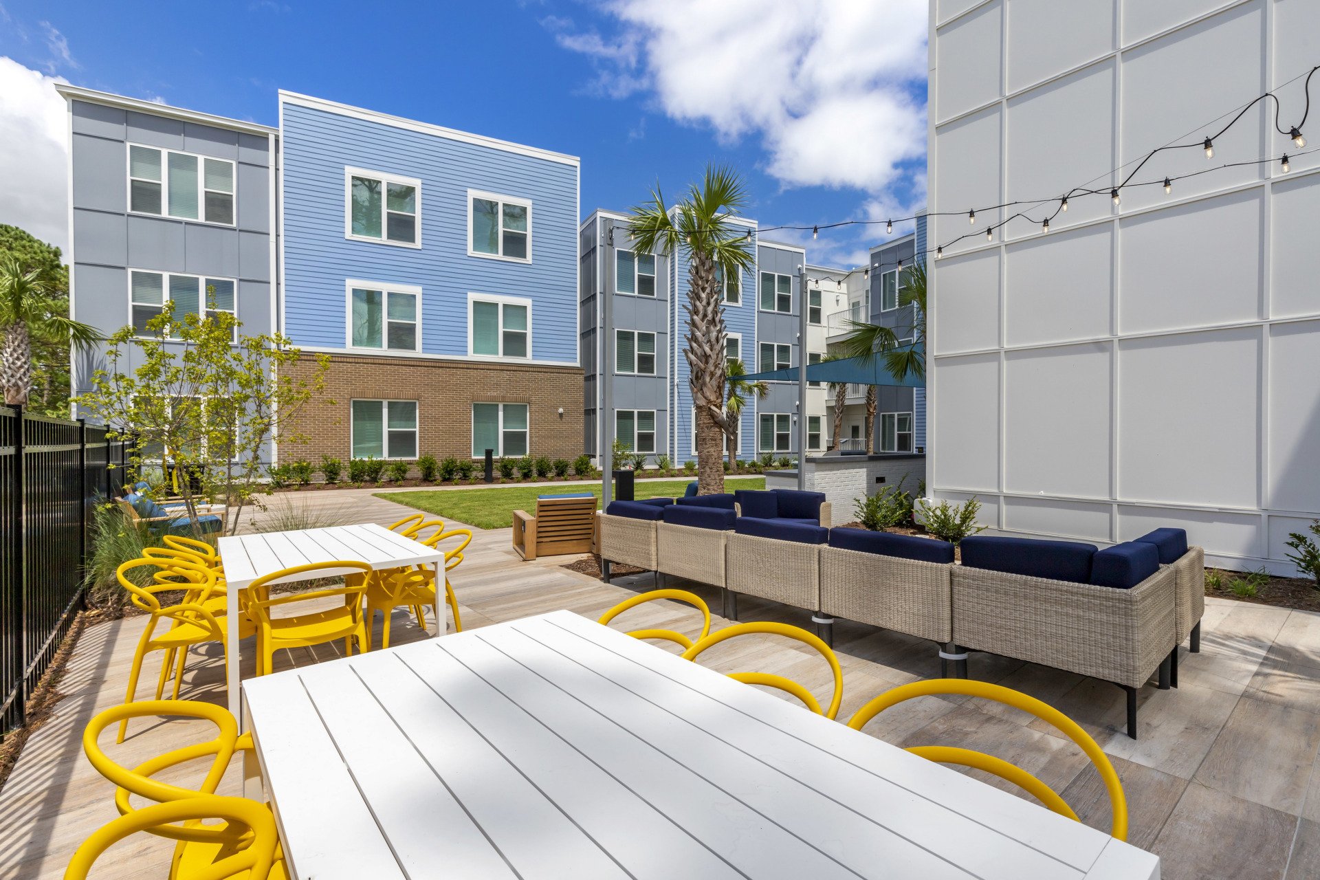 Gallery Student Apartment Complexes in Wilmington, NC