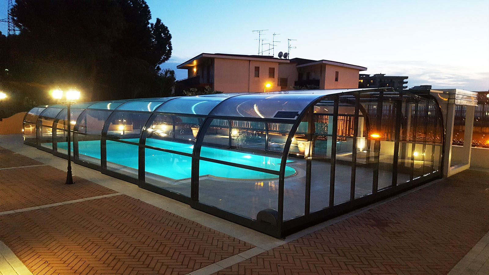 coperture per piscina alte
