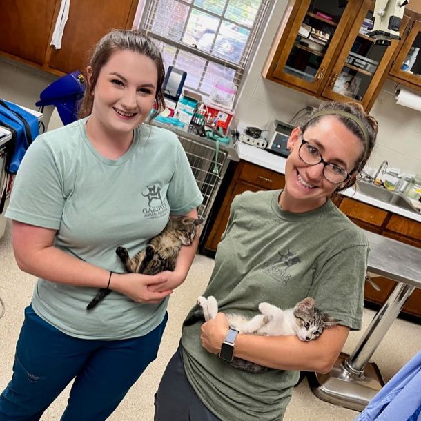 Amanda and Sara - Eufaula, AL - Gardner Animal Hospital Amanda and Sara - Eufaula, AL - Gardner Animal Hospital