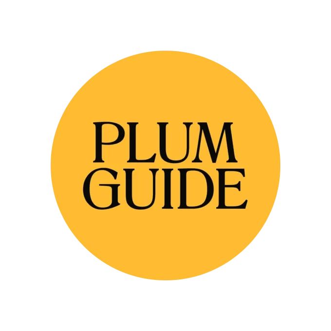 Logo The Plum Guide - Partner Exclusive Home per affitti brevi di lusso