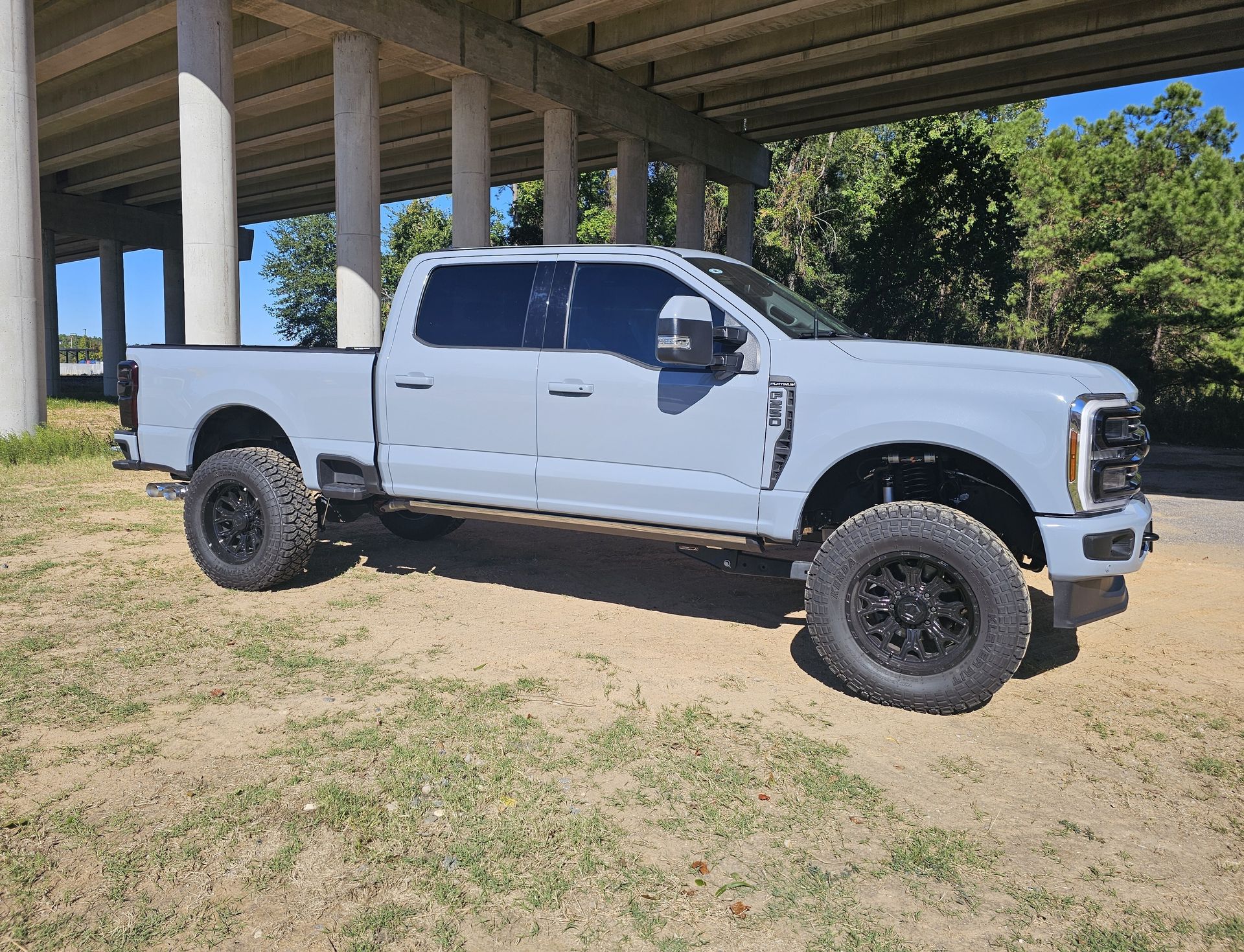 Light Gray Ford Super Duty | Insane Automotive and Offroad