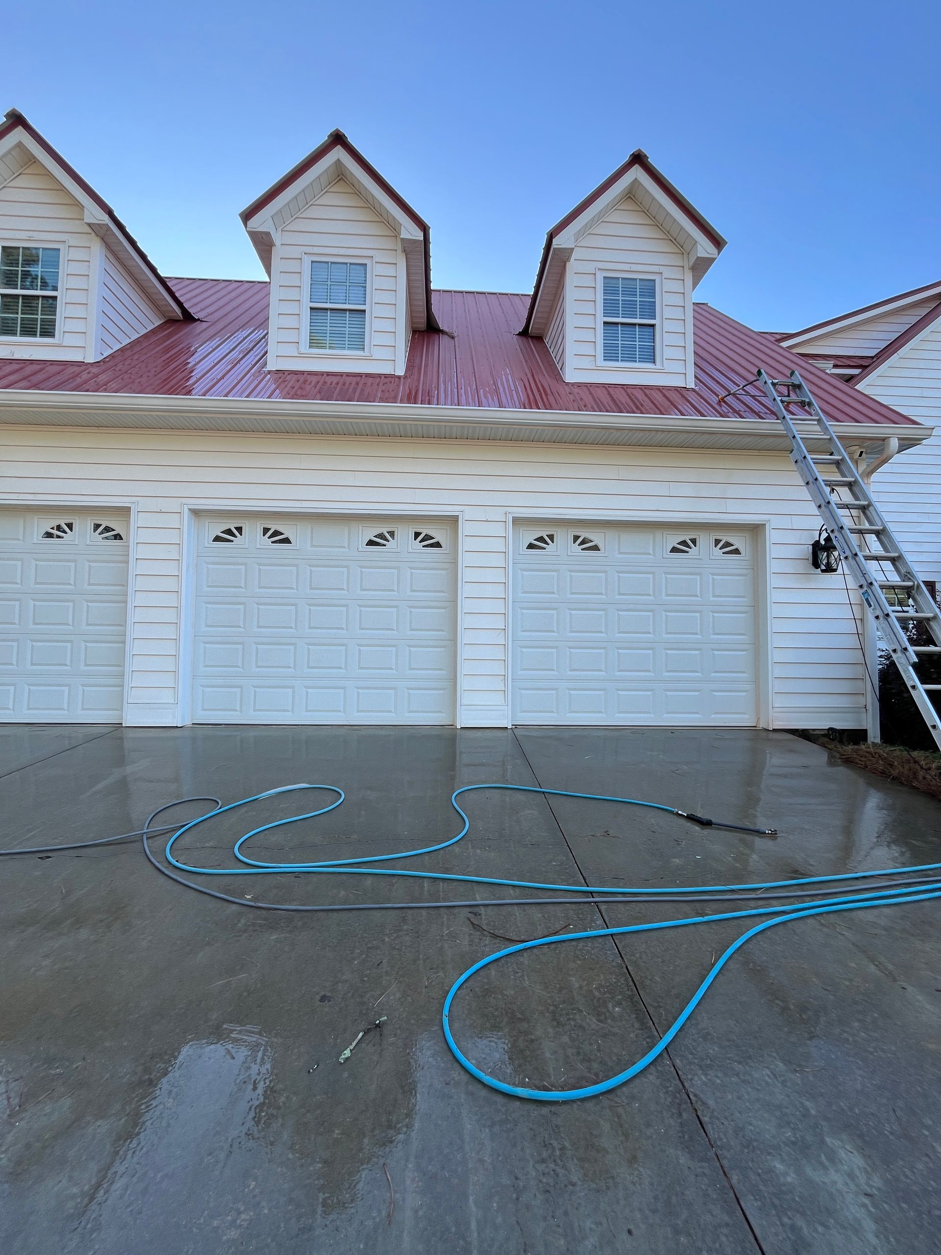 Roof washing in Reidsville Ga