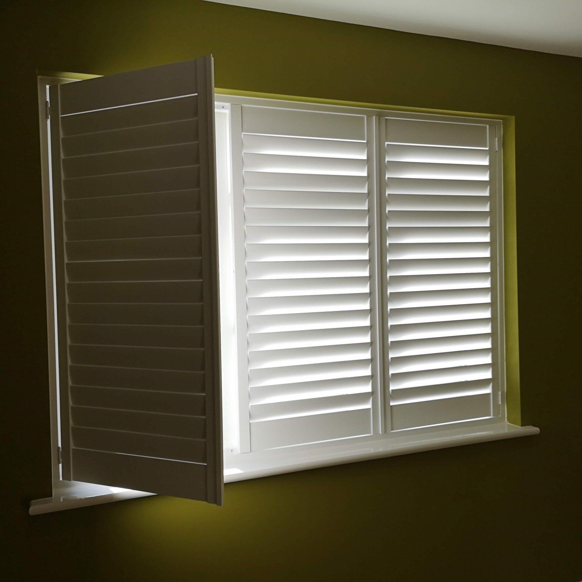 MDF Plantation Shutters MDF Plantation Shutters