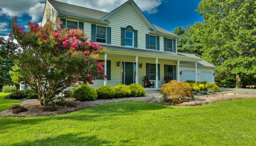 5 Ways To Maximize Your HOA Landscaping Maintenance Budget