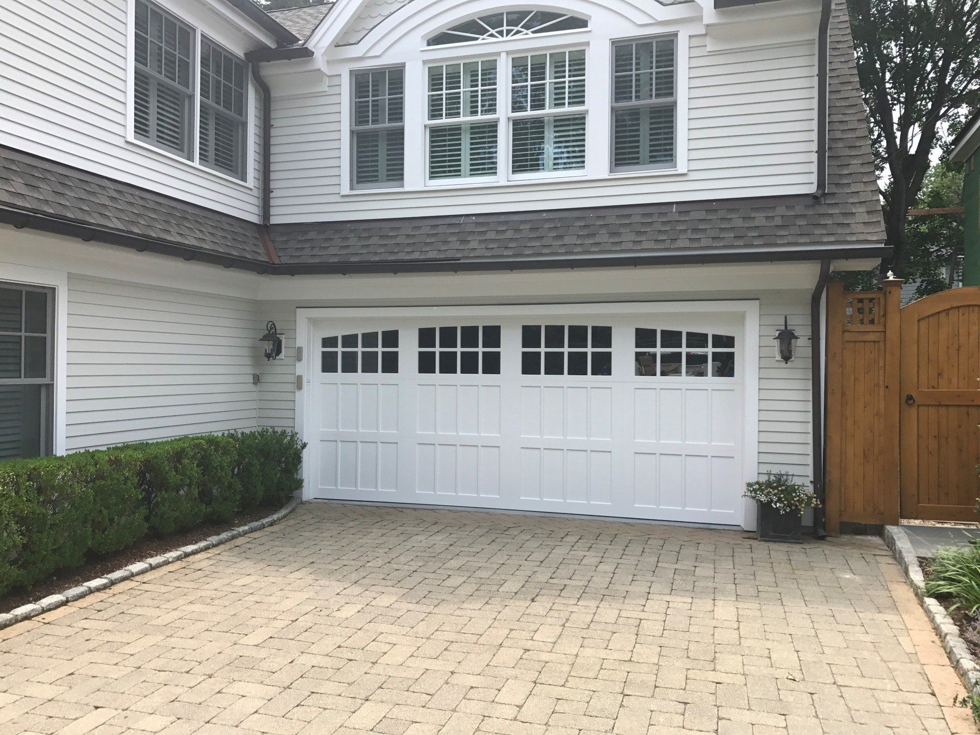 residential garage doors in the Weston, MA area