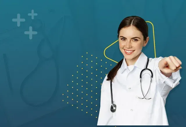Médica sorridente apontando para frente, com estetoscópio no pescoço e fundo azul com elementos gráficos de saúde.