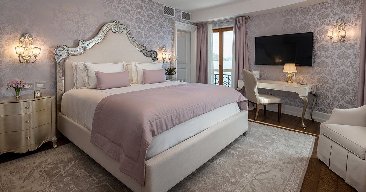 Villa Korta Katarina Suite 201: A Coastal Retreat in Bloom