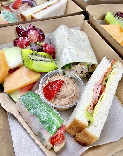 Individual lunch box