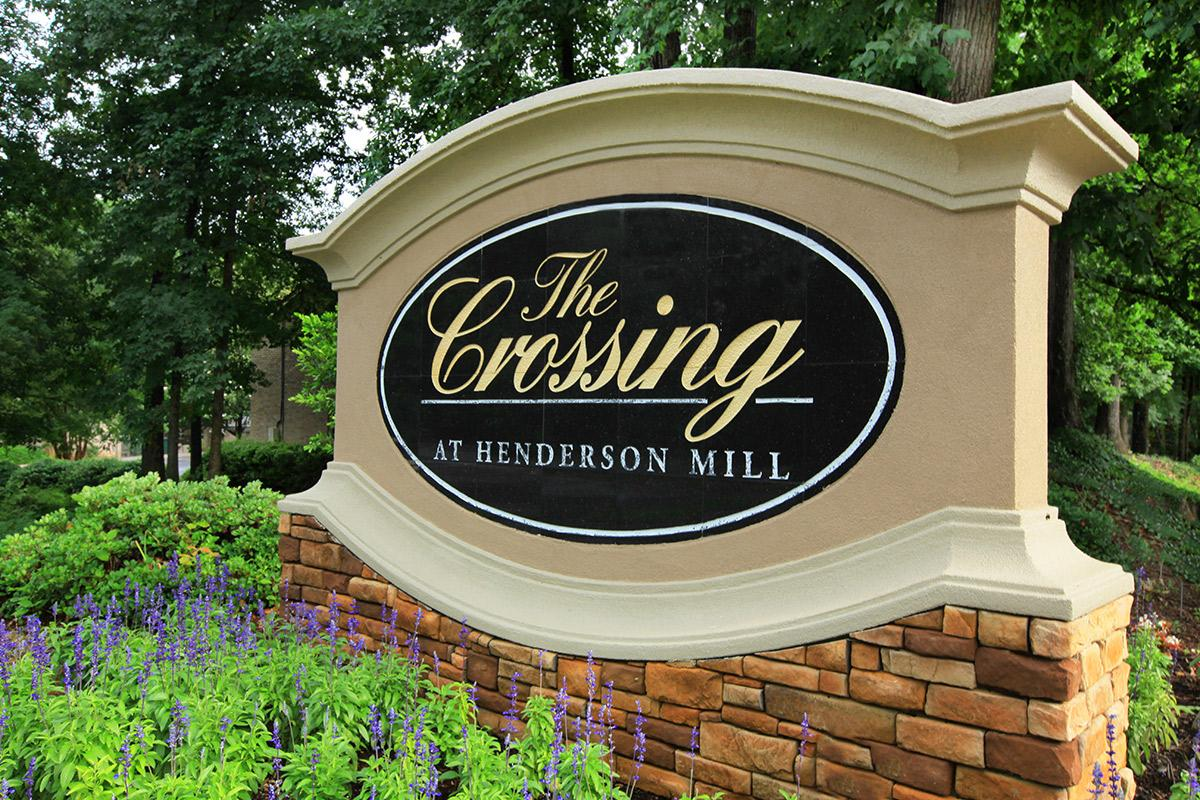 entrance sign at crossing at hendersons