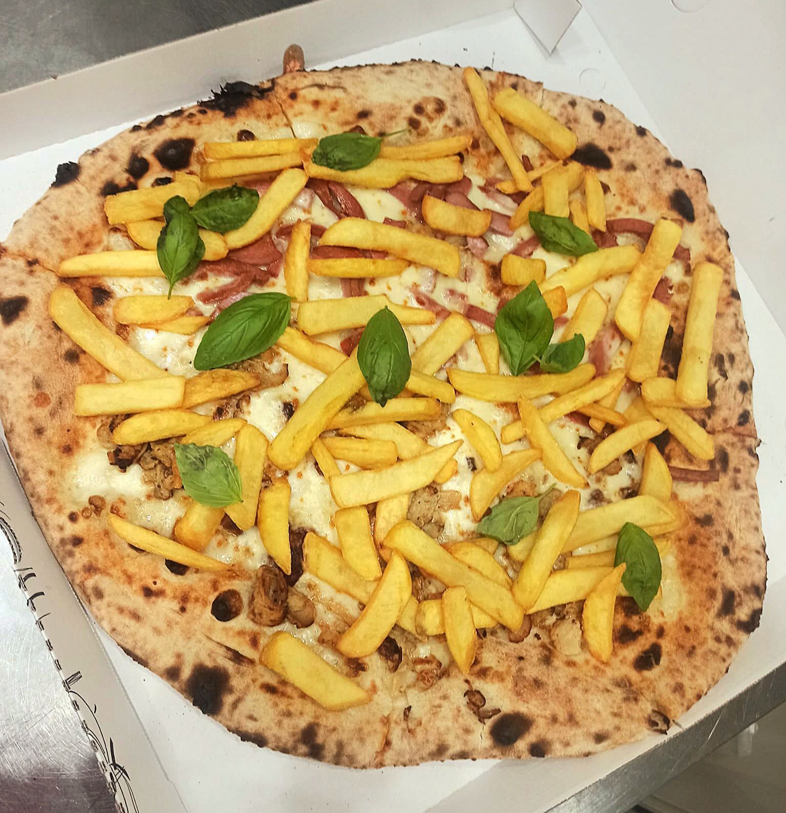 Pizza alle patatine