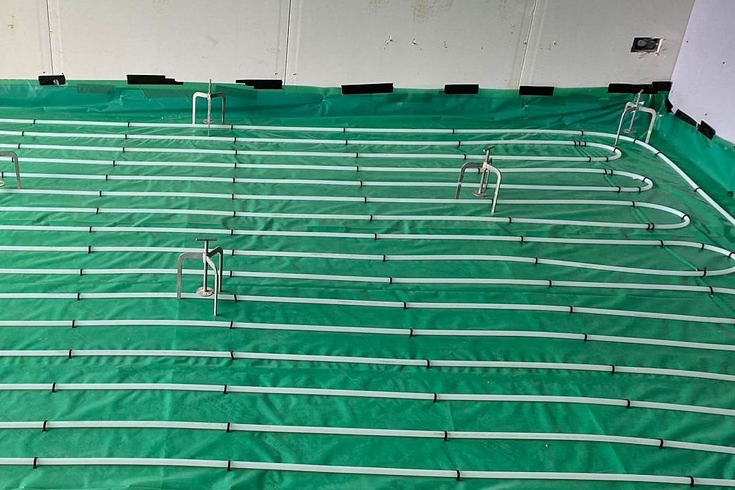 JC Flow Screeds Colchester based liquid flow screed contractor for Suffolk and Essex under floor heating screed preparation