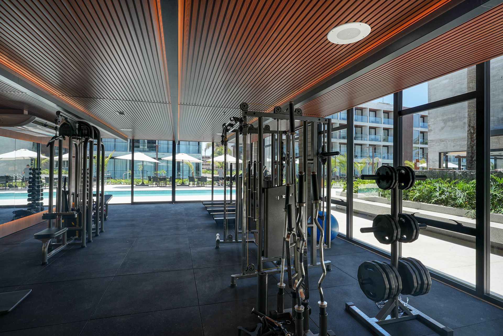 Uma academia completa em porto alto resort.