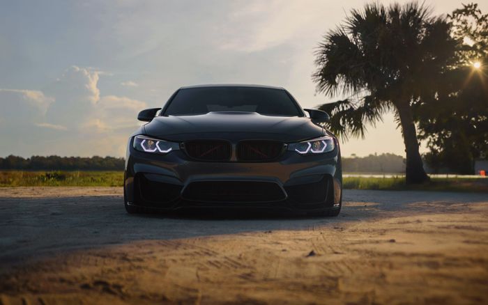BLACK CAR | Discovery Automotive