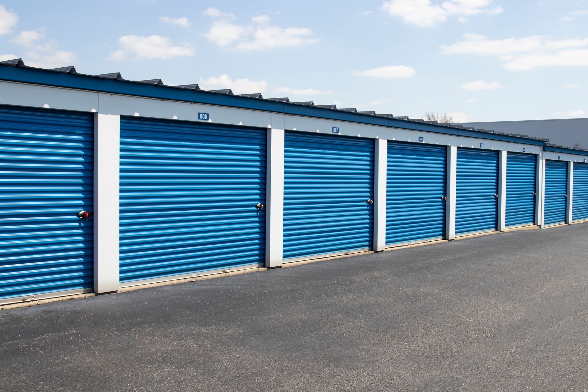 Self storage and mini storage garage units. Self storage and mini storage garage units.