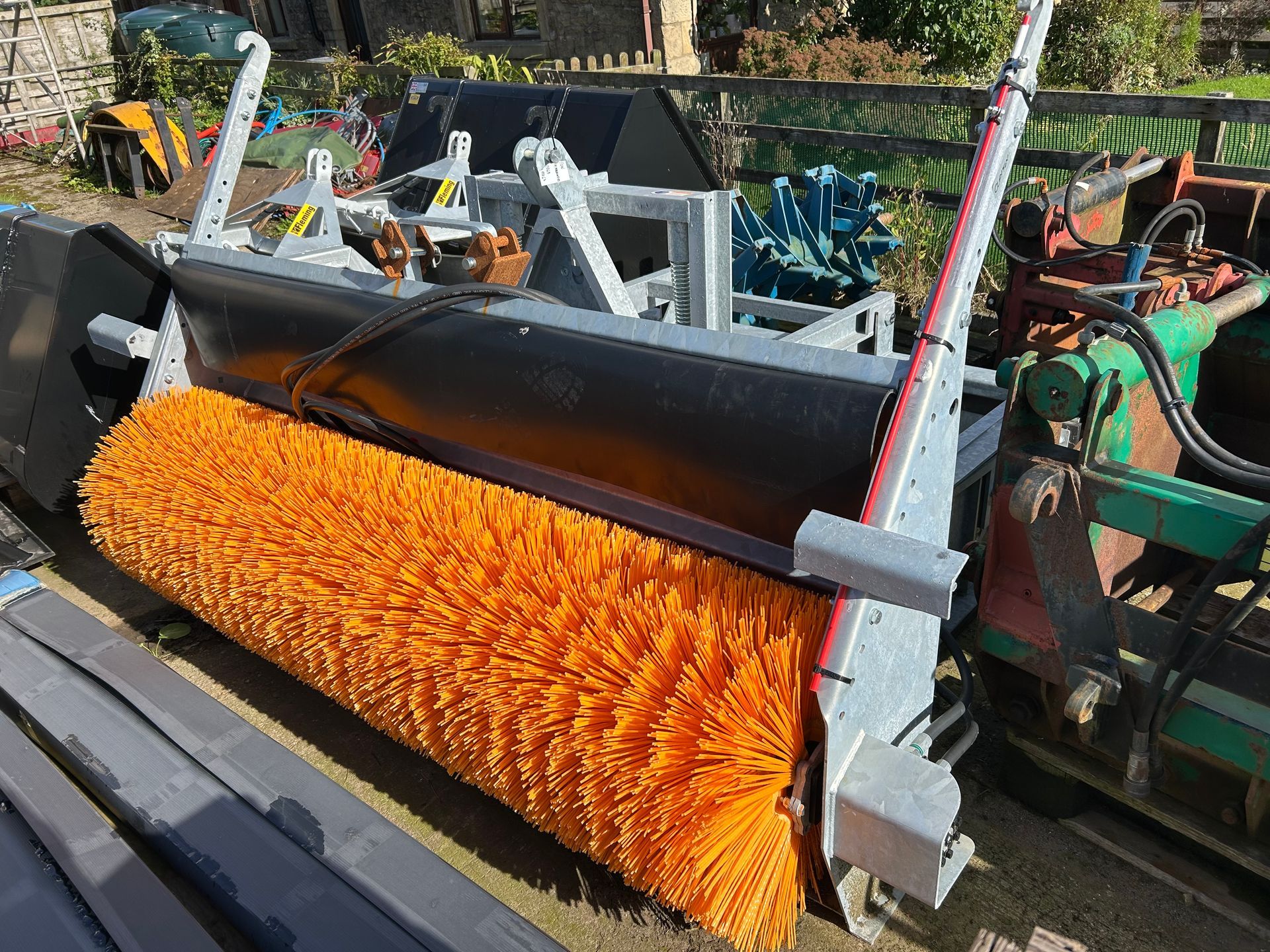 New Albutt Bucket Brush for sale in Goosnargh, Preston, Lancashire