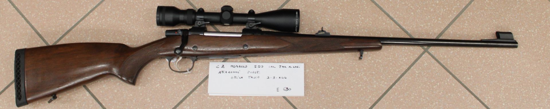 Carabina otturatore girevole modello 550 calibro 7mm rem mag. con attacchi pivot e ottica tasco 3-9x44,.
Prezzo di 630,00€