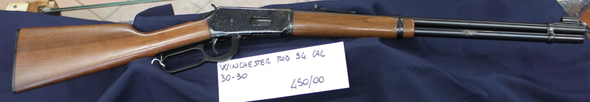 Carabina a leva Winchester modello 94 calibro 30-30.
Prezzo di 450,00€ 