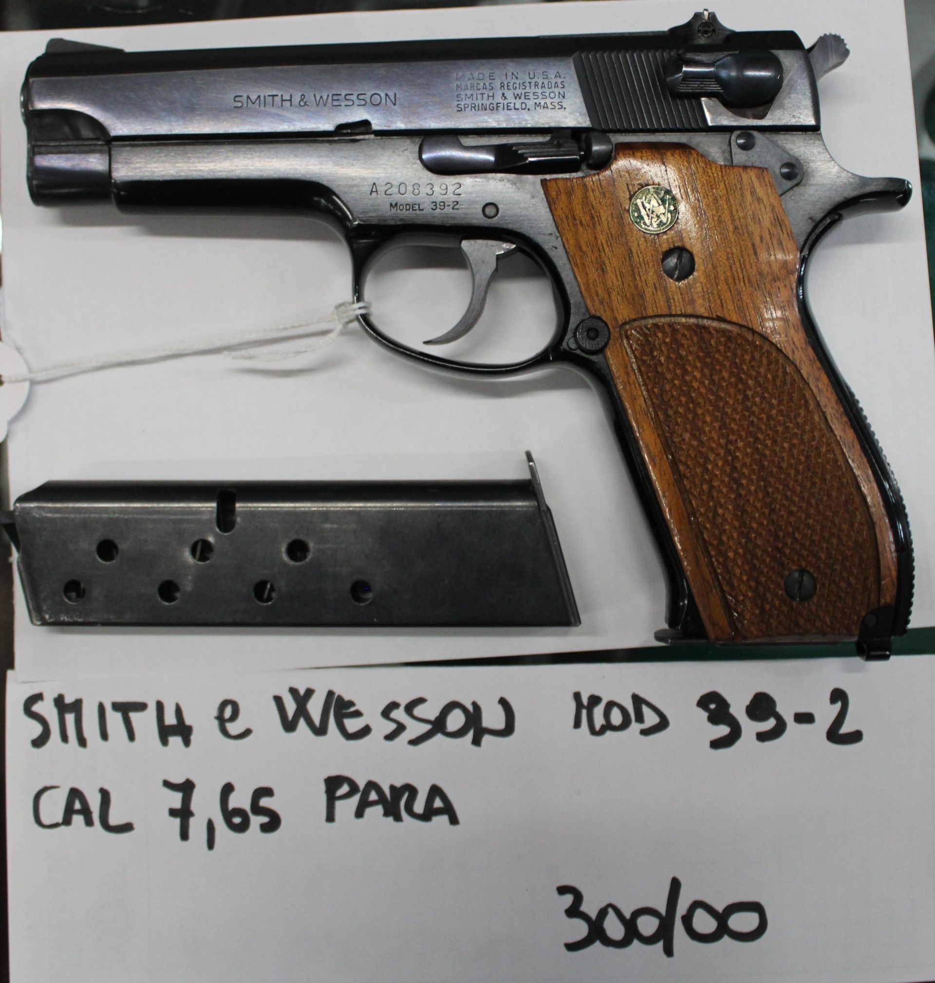 Pistola semiautomatica Smith & Wesson modello 39-2 calibro 7.65 Para.
Prezzo di 300,00€
