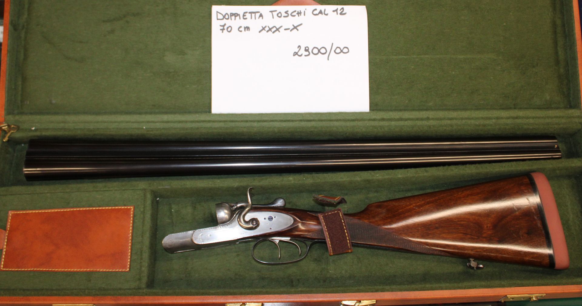 Doppietta Toschi cani esterni calibro 12 canne da 70 centimetri xxx-x.
Prezzo di 2900,00€