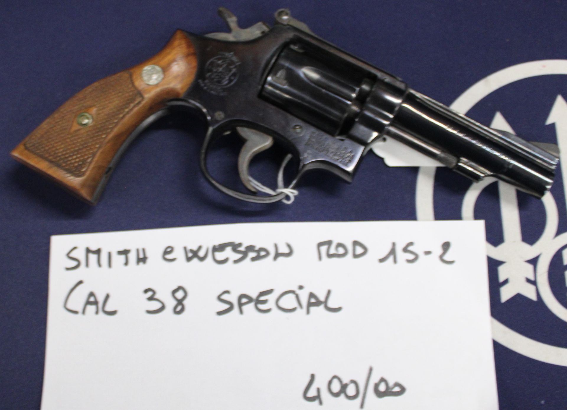Rivoltella Smith & Wesson mod.15-2 calibro 38 special.
Prezzo di 400,00€
