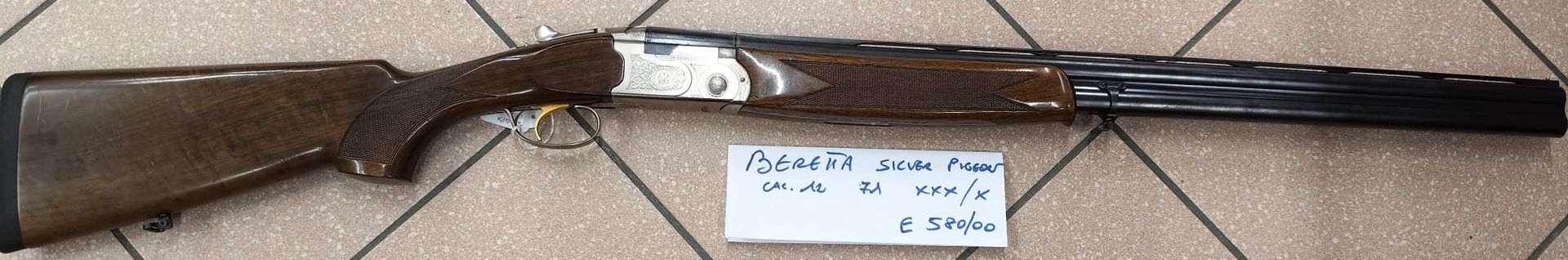 Fucile sovrapposto Beretta Silver Pigeon calibro 12 con canna da 71 centimetri xxx-x.
Prezzo di 580,00e