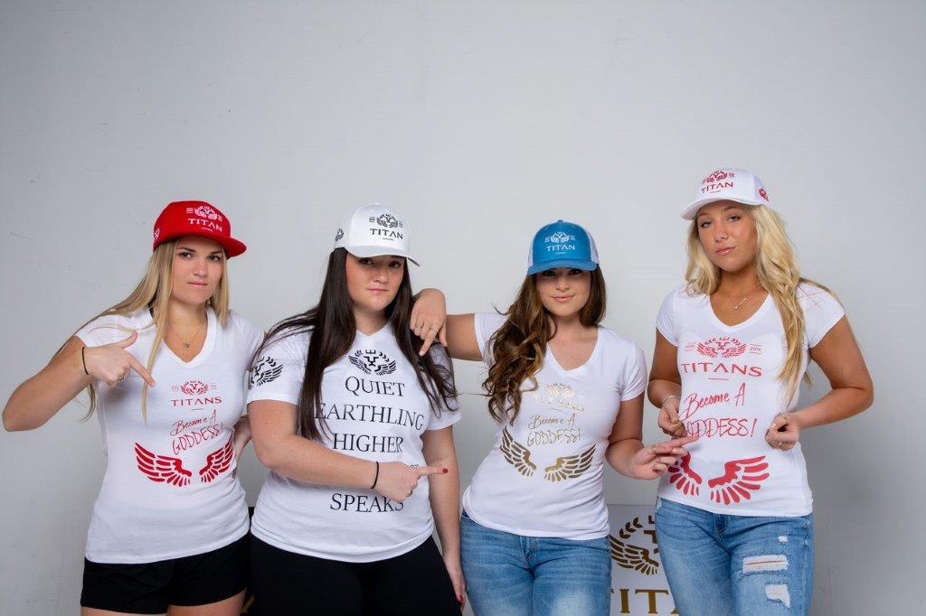 Caps
